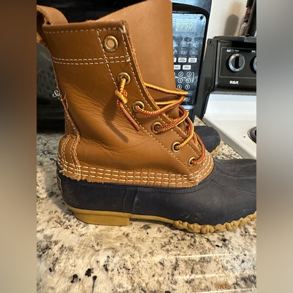LLBean bean boots size 6 - Picture 1 of 6